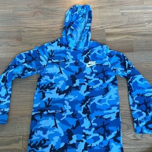 NWOT Boys Nike long sleeve